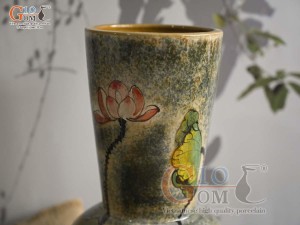 Lọ hoa dáng đầm men màu vẽ hoa Sen, cao 30cm