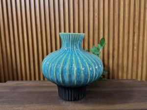 Lọ hoa dáng đèn lồng men hỏa biến, cao 27cm