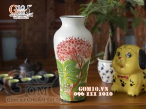 Lọ hoa dáng đùi dế họa tiết hoa sống đời, cao 29cm