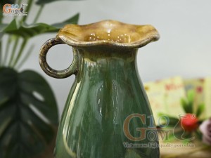 Lọ hoa dáng ly cao men ngọc lục bảo, cao 19cm