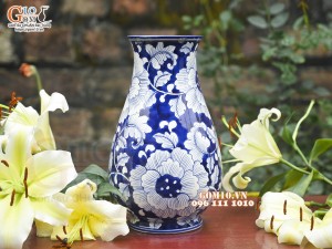 Lọ hoa dáng miệng loe men lam cổ vẽ hoa Phù Dung, cao 29cm