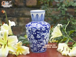 Lọ hoa dáng miệng vát men lam cổ vẽ hoa Phù Dung, cao 28cm