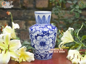 Lọ hoa dáng miệng vát men lam cổ vẽ hoa Phù Dung, cao 28cm