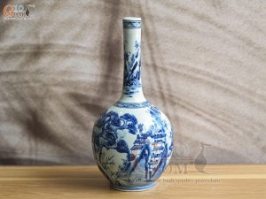 Lọ hoa dáng nậm to men lam cổ vẽ Sơn Thủy, cao 30cm