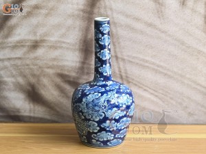 Lọ hoa dáng nậm to vẽ Long ẩn nền băng, cao 30cm