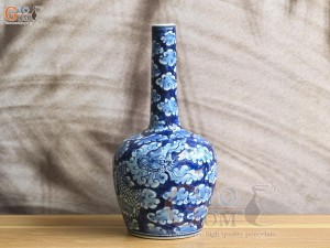 Lọ hoa dáng nậm to vẽ Long ẩn nền băng, cao 30cm