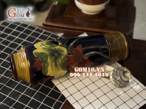 Lọ hoa dáng ống khắc hoa sen, nền tím 44cm