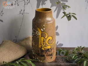 Lọ hoa gốm dáng ống trụ vẽ chữ Lộc, cao 29cm