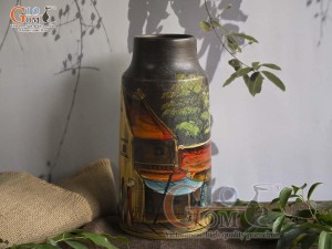 Lọ hoa gốm nâu dáng ống trụ vẽ Phố Cổ, cao 29cm