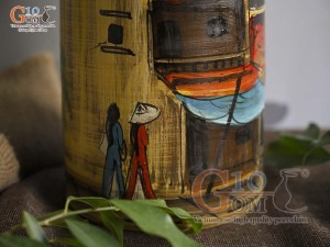 Lọ hoa gốm nâu dáng ống trụ vẽ Phố Cổ, cao 29cm