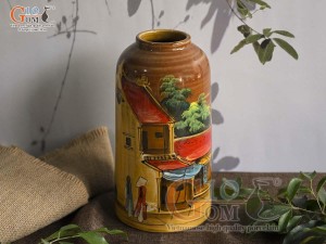 Lọ hoa dáng ống trụ men màu vẽ Phố Cổ, cao 26cm