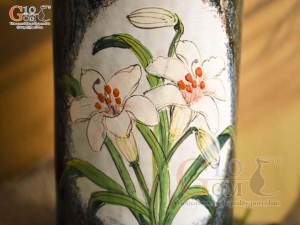 Lọ hoa dáng phích men màu vẽ hoa Tulip, cao 31cm