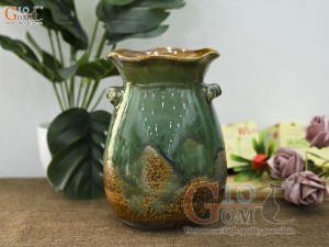 Lọ hoa dáng rỏ có quai men ngọc lục bảo, cao 19cm