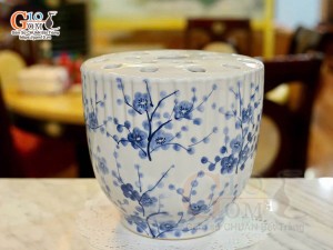 Lọ hoa dáng rỏ men bóng vẽ hoa đào xanh, cao 16cm