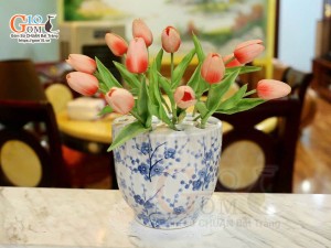 Lọ hoa dáng rỏ men bóng vẽ hoa đào xanh, cao 16cm