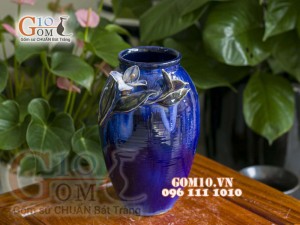 Lọ hoa dáng thon men hỏa biến đắp nổi cánh hoa, cao 27cm