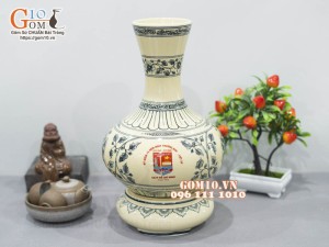 Lọ hoa dáng tỏi men cổ hoạ tiết hoa dây, in logo quà tặng