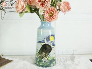 Lọ hoa dáng trụ cổ nhỏ men màu vẽ Chim Hoa nền xanh, cao 33cm
