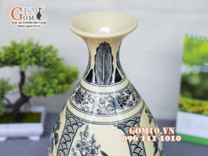 Lọ hoa dáng tỳ bà men cổ họa tiết Tứ cảnh Tùng Cúc Trúc Mai, cao 33cm