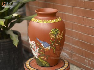 Lọ hoa dáng vò cao gốm đất đỏ khắc Chim Hoa, cao 32cm