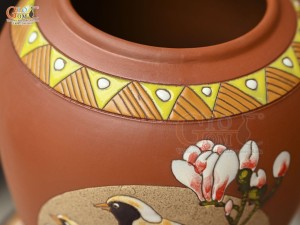 Lọ hoa dáng vò cao gốm đất đỏ khắc Hoa Khai Phú Quý, cao 27cm