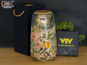 Lọ hoa dáng chuông cao men tấm vẽ Chim Hoa in logo VTV, cao 30cm