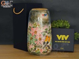 Lọ hoa dáng chuông cao men tấm vẽ Chim Hoa in logo VTV, cao 30cm