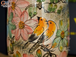 Lọ hoa dáng chuông cao men tấm vẽ Chim Hoa in logo VTV, cao 30cm