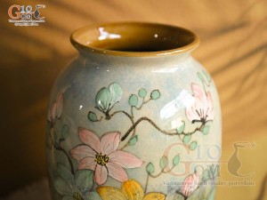 Lọ hoa dáng vò men màu vẽ hoa, cao 29cm