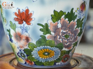 Bảo bình phong thủy men màu vẽ ngàn hoa, cao 36cm
