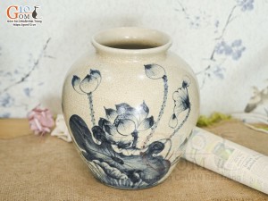 Lọ hoa dáng vò men rạn cổ hoạ tiết hoa sen, cao 21cm