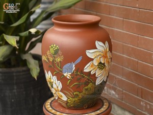 Lọ hoa dáng vò tròn gốm đất đỏ khắc Chim Hoa, cao 35cm