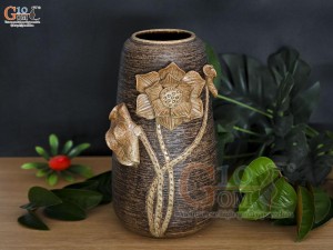 Lọ hoa gốm dáng chuông đắp nổi hoa Sen, cao 30cm