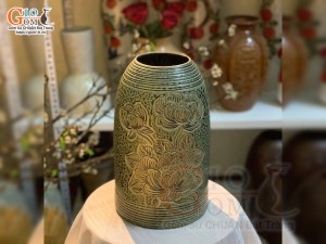 Lọ hoa gốm dáng chuông khắc hoa Phù Dung, cao 29cm