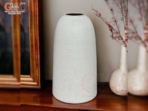 Lọ hoa gốm dáng chuông màu sữa mộc, cao 46cm