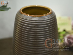 Lọ hoa gốm dáng chuông vân sóng, cao 19cm