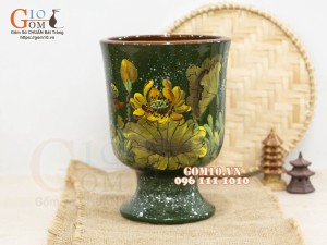 Lọ hoa gốm dáng cốc họa tiết hoa Sen, cao 23cm