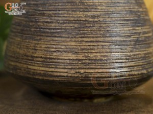 Lọ hoa gốm dáng đầm màu nâu, cao 32cm