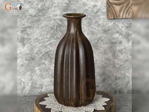 Lọ hoa gốm dáng khía màu nâu, cao 32cm