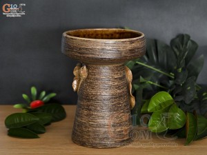 Lọ hoa gốm dáng chân nến đắp nổi hoa Sen, cao 22cm