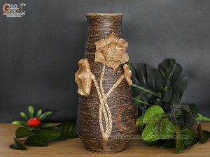 Lọ hoa gốm dáng phích đắp nổi hoa Sen, cao 27cm