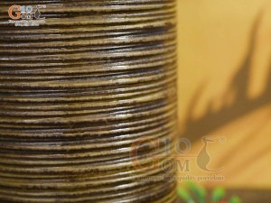 Lọ hoa gốm dáng phích màu nâu rêu, cao 33cm