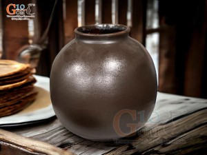 Lọ hoa gốm dáng vò béo màu nâu, cao 24cm