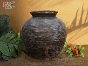 Lọ hoa gốm dáng vò màu nâu, cao 22cm