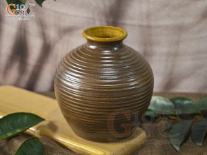 Lọ hoa gốm dáng vò tròn vân sóng, cao 18cm