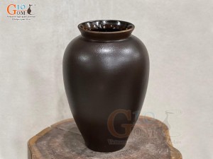 Lọ hoa gốm dáng xoài màu nâu, cao 30cm