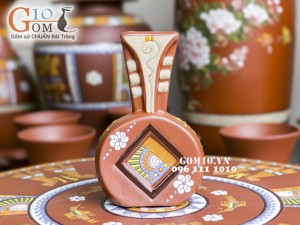 Lọ hoa gốm đất đỏ dáng cây đàn