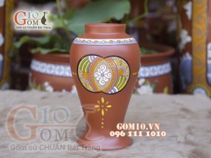 Lọ hoa gốm đất đỏ dáng chóe, cao 31cm