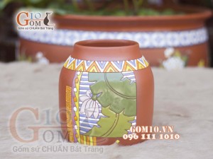 Lọ hoa gốm đất đỏ dáng cốc, cao 17cm Lọ hoa gốm đất đỏ dáng cốc, cao 17cm