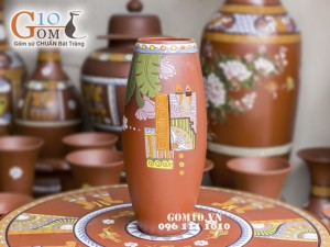 Lọ hoa gốm đất đỏ dáng ống vẽ chuối